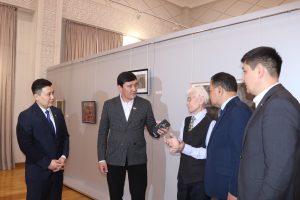 Қазақстан Суретшілер одағының мүшесі, график-суретші, ардагер-спортшы Құбайболла Хамзаұлы Хасановтың «Өрнекті жылдар…» дербес көрмесі