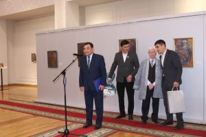Қазақстан Суретшілер одағының мүшесі, график-суретші, ардагер-спортшы Құбайболла Хамзаұлы Хасановтың «Өрнекті жылдар…» дербес көрмесі