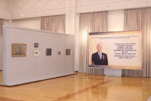 Қазақстан Суретшілер одағының мүшесі, график-суретші, ардагер-спортшы Құбайболла Хамзаұлы Хасановтың «Өрнекті жылдар…» дербес көрмесі
