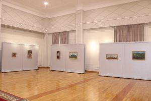 Қазақстан Суретшілер одағының мүшесі, график-суретші, ардагер-спортшы Құбайболла Хамзаұлы Хасановтың «Өрнекті жылдар…» дербес көрмесі