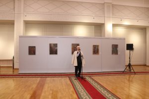 Қазақстан Суретшілер одағының мүшесі, график-суретші, ардагер-спортшы Құбайболла Хамзаұлы Хасановтың «Өрнекті жылдар…» дербес көрмесі