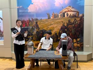 Состоялось открытие выставки «Атадан қалған ақ сауыт»