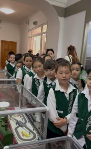 «Көне ойыншық — кемел тәрбиенің көзі» атты балалар көрмесі