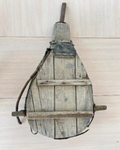 Көнеден жеткен көрік